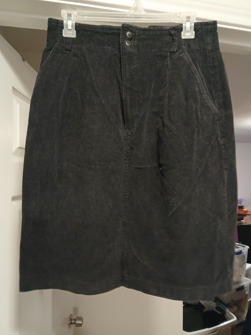 Jeanne Pierre Collection Vintage Classic Black Corduroy Pencil Skirt